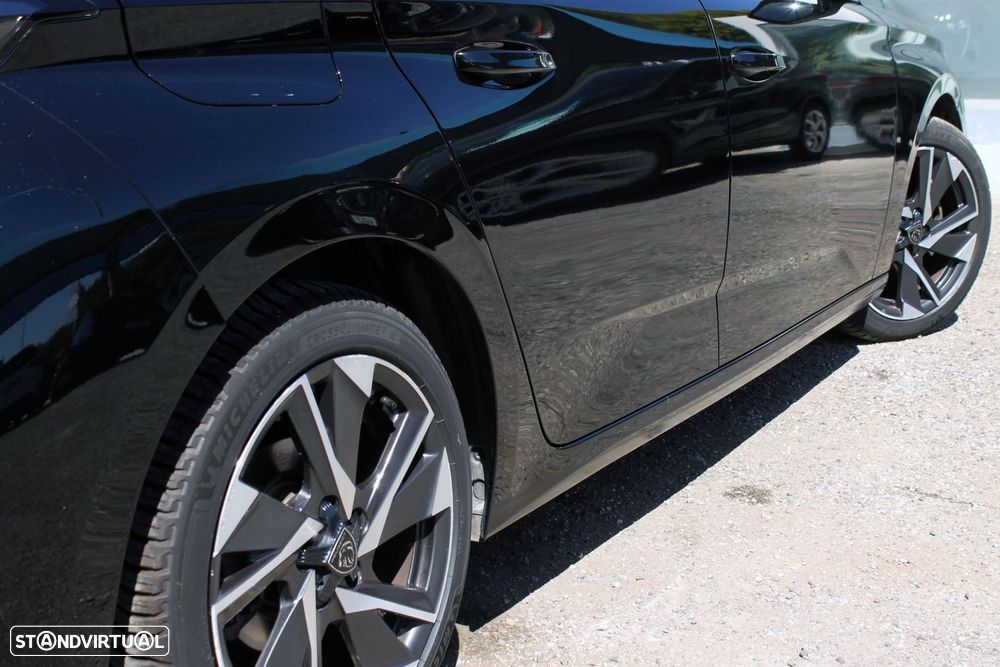 Peugeot 308 1.2 PureTech Allure EAT8 - 34