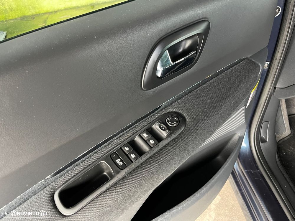 Peugeot 3008 1.6 e-HDi Allure CMP6 - 15