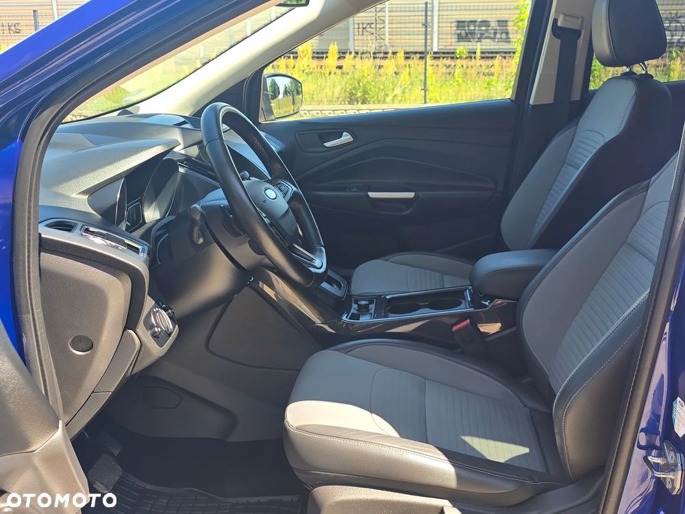 Ford Kuga 2.0 TDCi 4x4 Titanium - 19