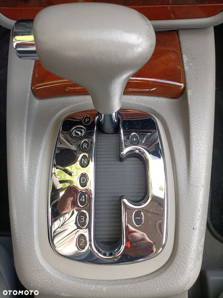 Volkswagen Passat - 16