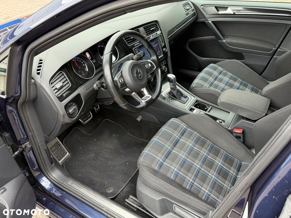 Volkswagen Golf 1.4 TSI Plug-In-Hybrid GTE - 22