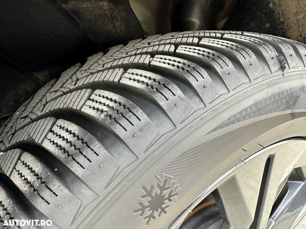 Hyundai Elantra 1.6 l 123 CP 6MT Highway - 30