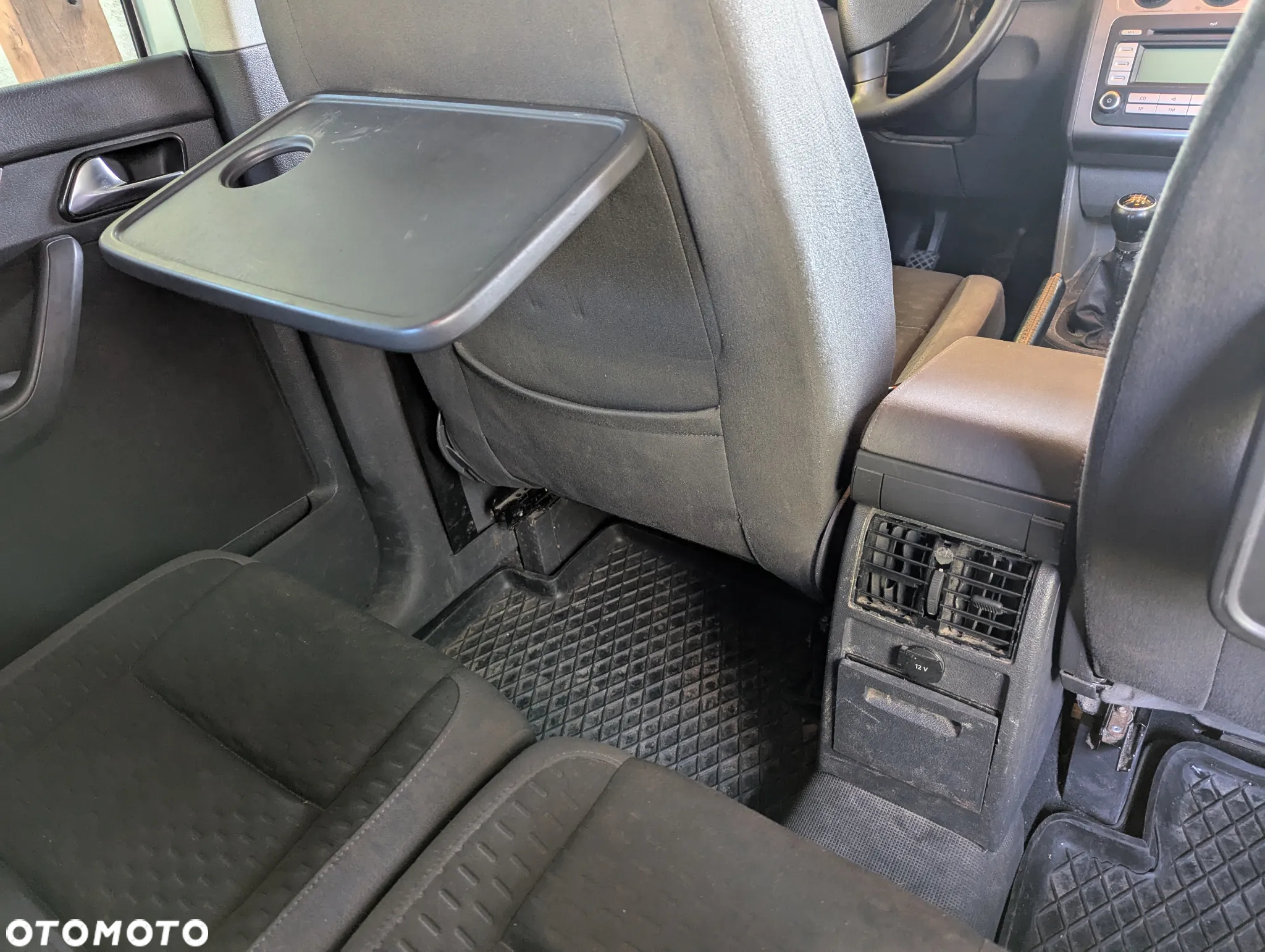 Volkswagen Touran 1.9 TDI Conceptline - 22