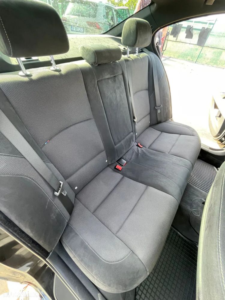 BMW Seria 5 530d xDrive AT - 21