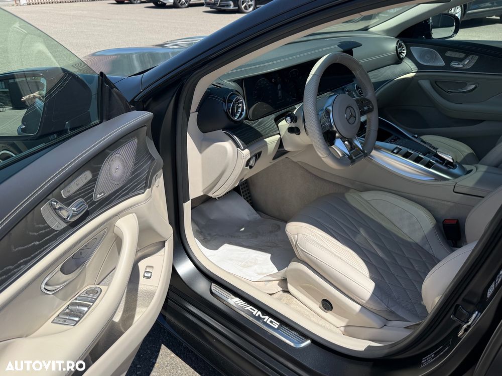 Mercedes-Benz AMG GT - 9