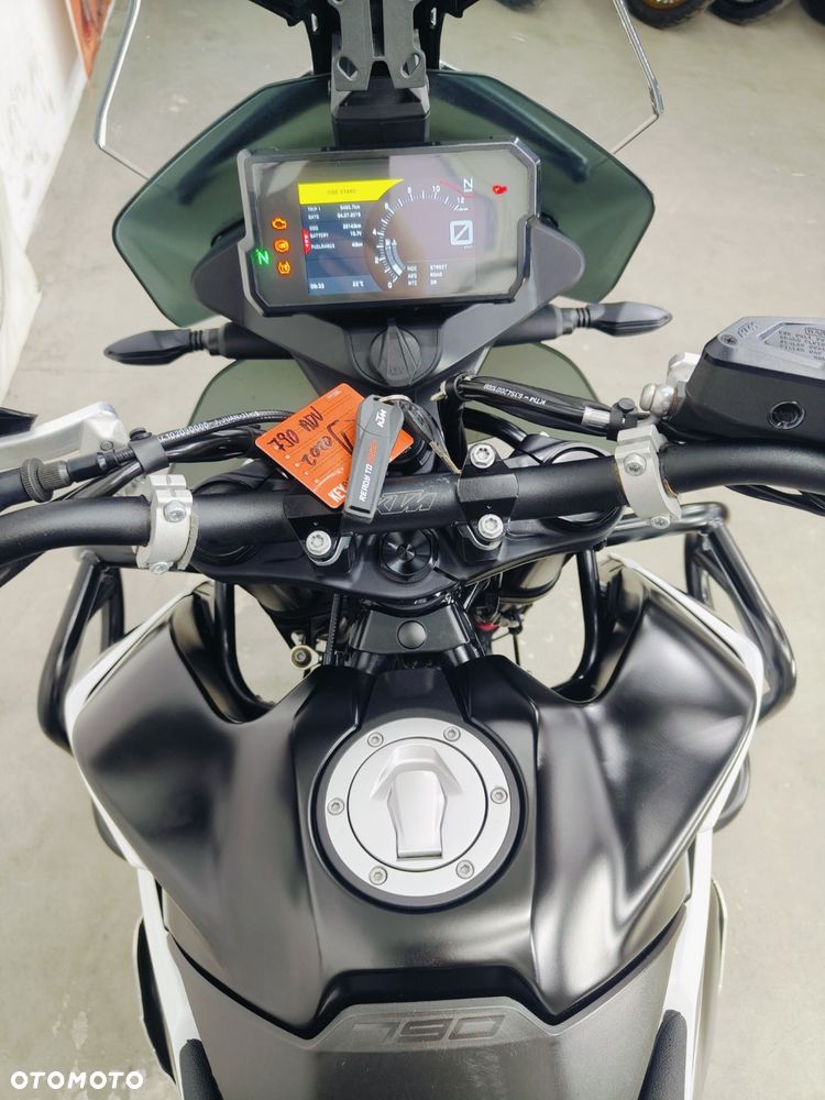 KTM Adventure - 14
