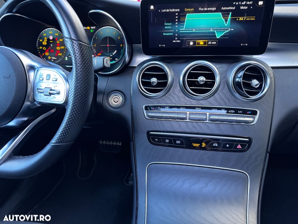 Mercedes-Benz GLC - 22