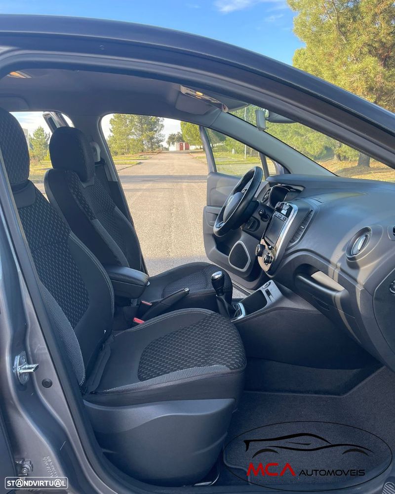Renault Captur 0.9 TCE Exclusive - 26