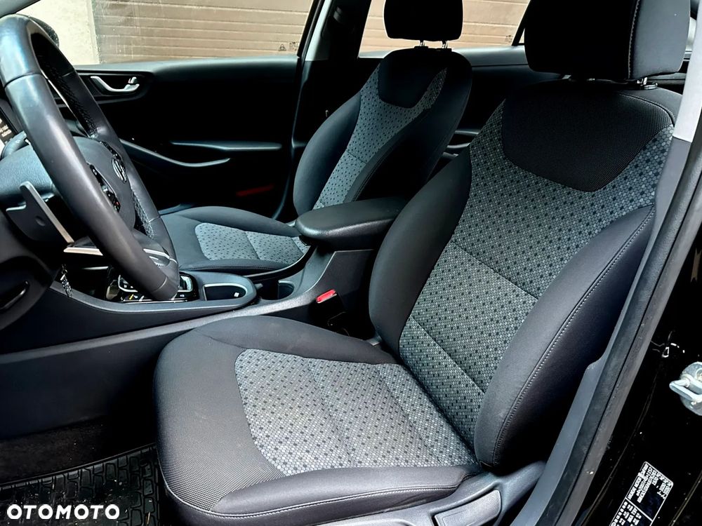 Hyundai IONIQ Plug-in hybrid Premium - 18