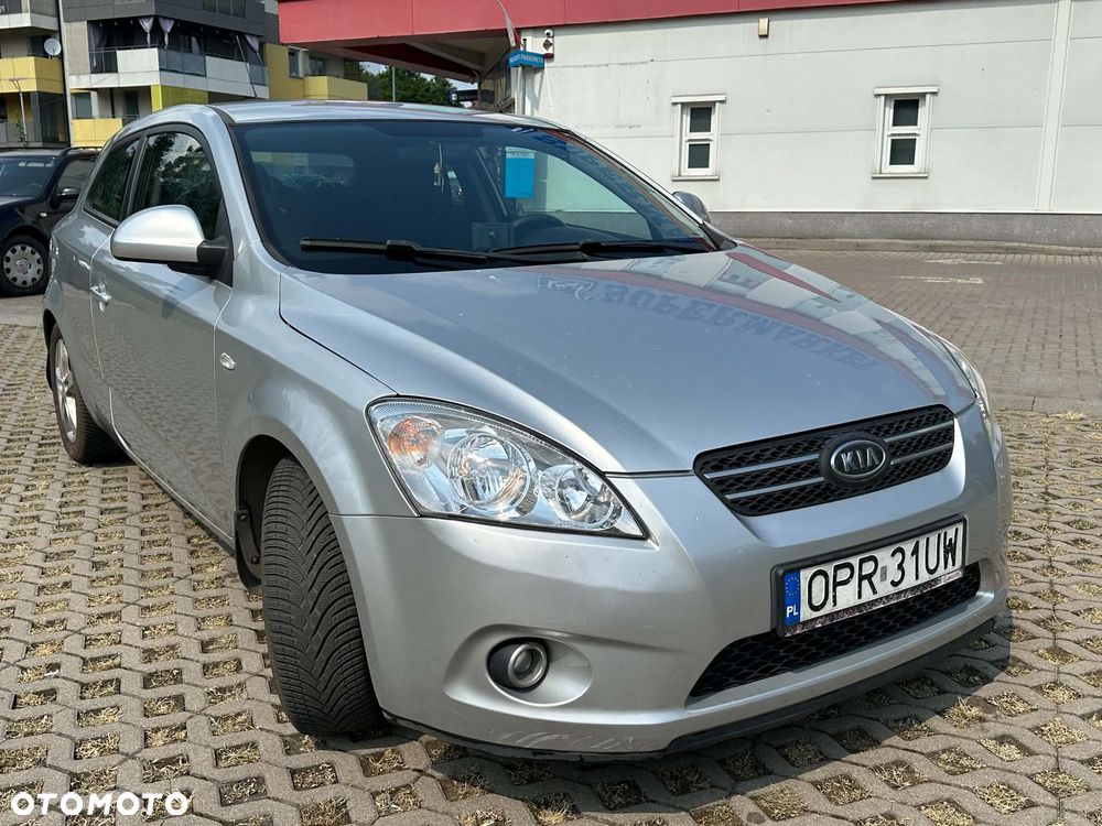 Kia Ceed - 6