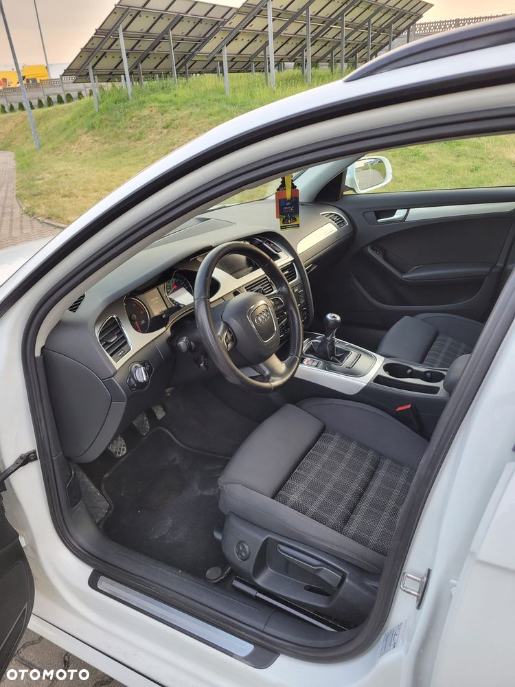 Audi A4 Avant 2.0 TDI Quattro - 9