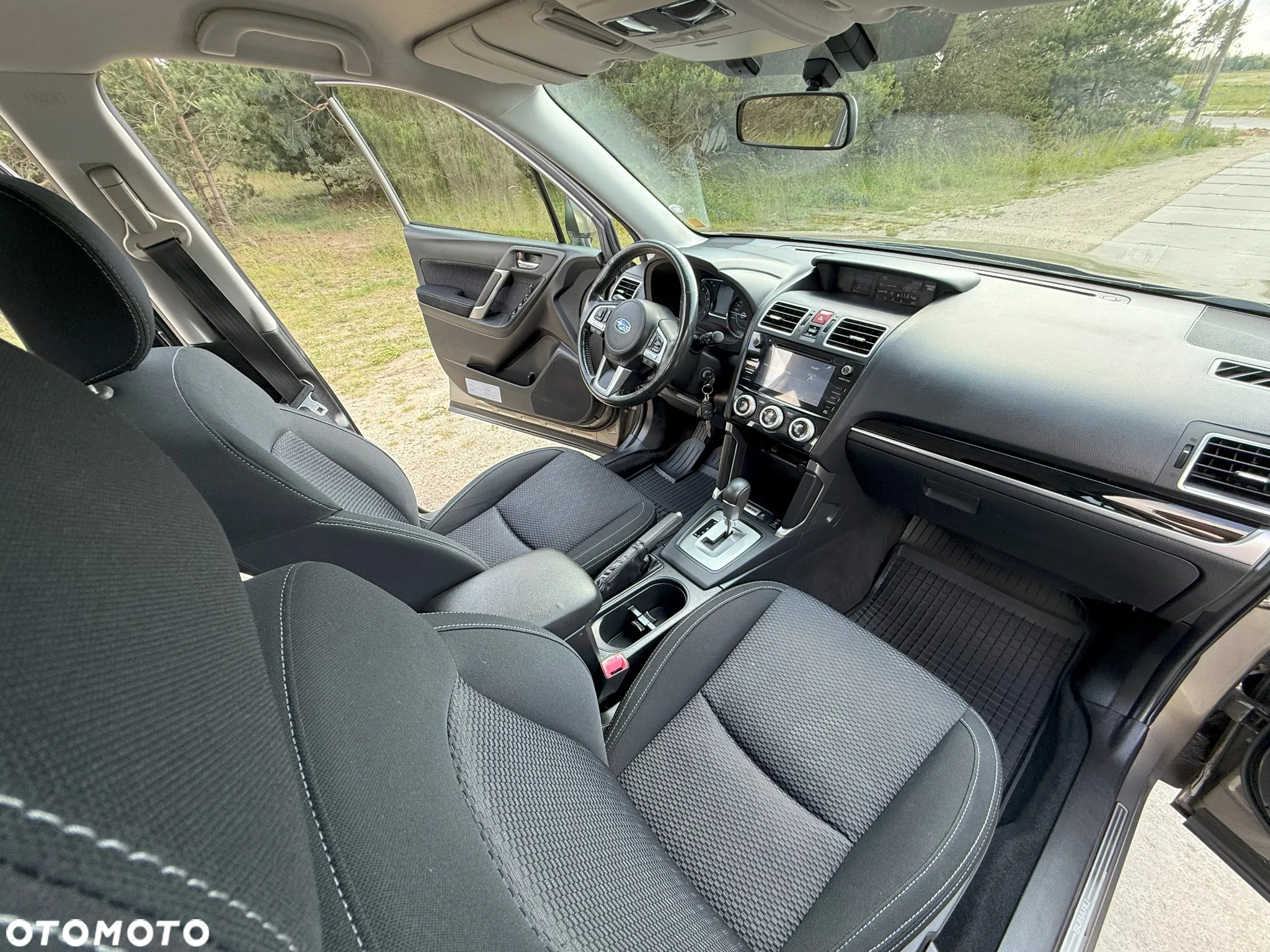 Subaru Forester 2.0i Comfort Lineartronic - 22