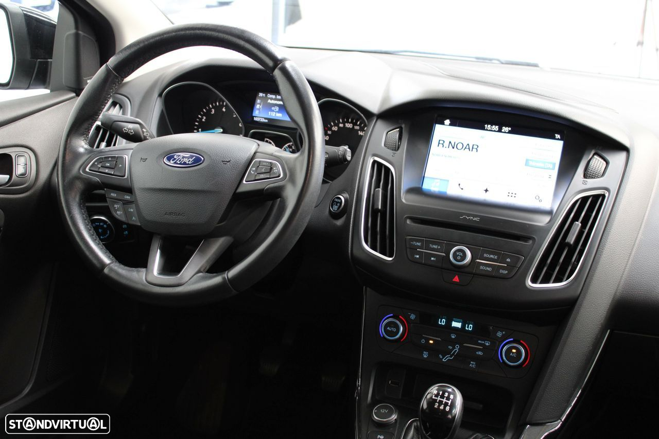 Ford Focus - 22