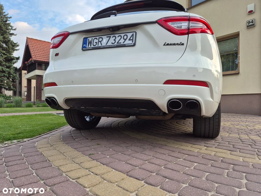 Maserati Levante - 30