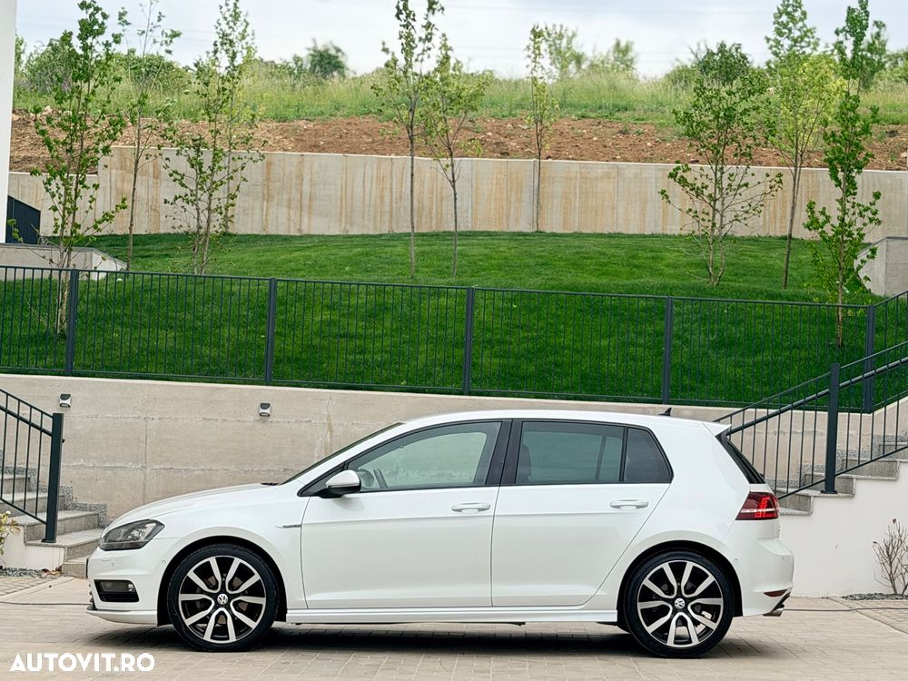 Volkswagen Golf - 9