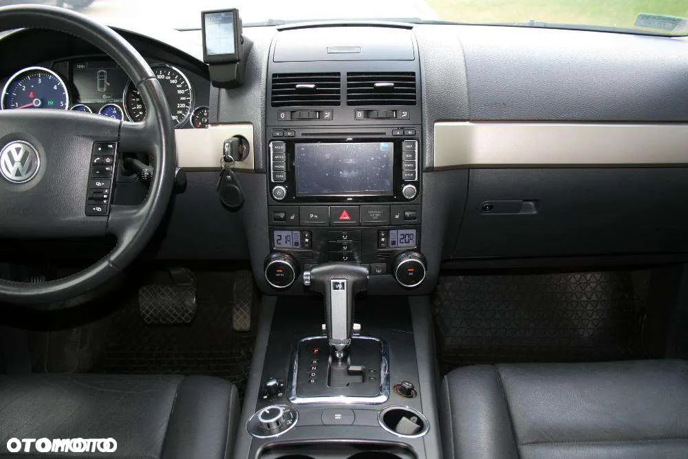 Volkswagen Touareg 3.0 V6 TDI DPF Tiptr - 9