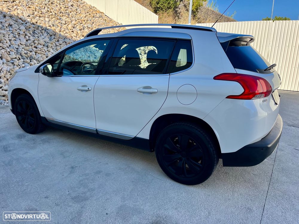 Peugeot 2008 1.2 PureTech Style - 35
