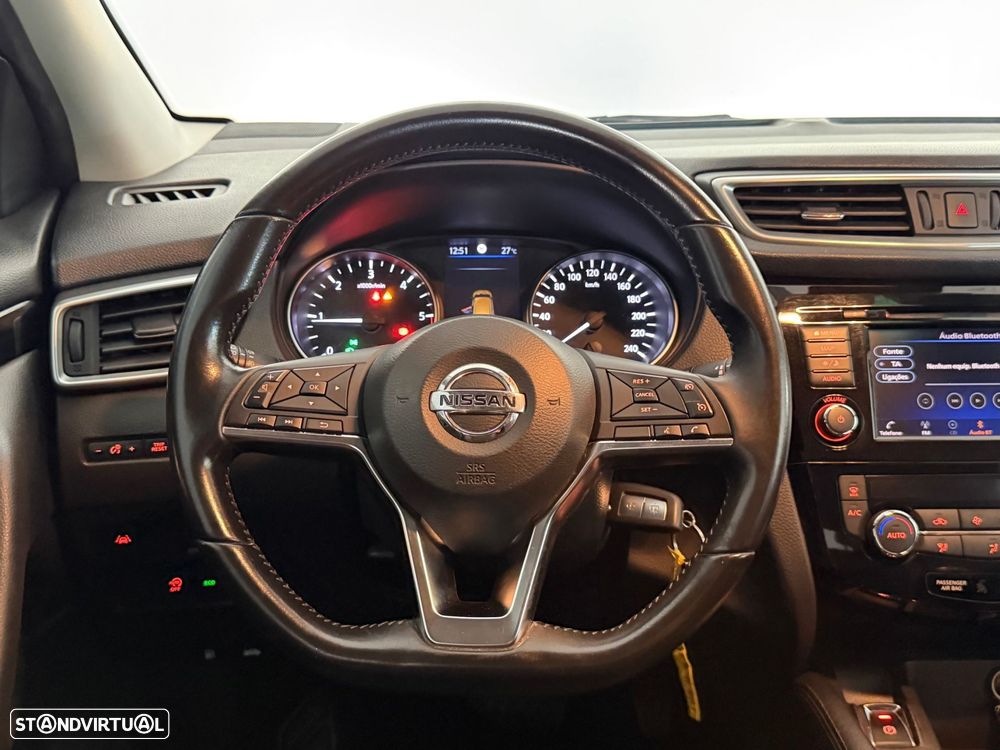 Nissan Qashqai 1.5 dCi N-Connecta J17 DCT - 19
