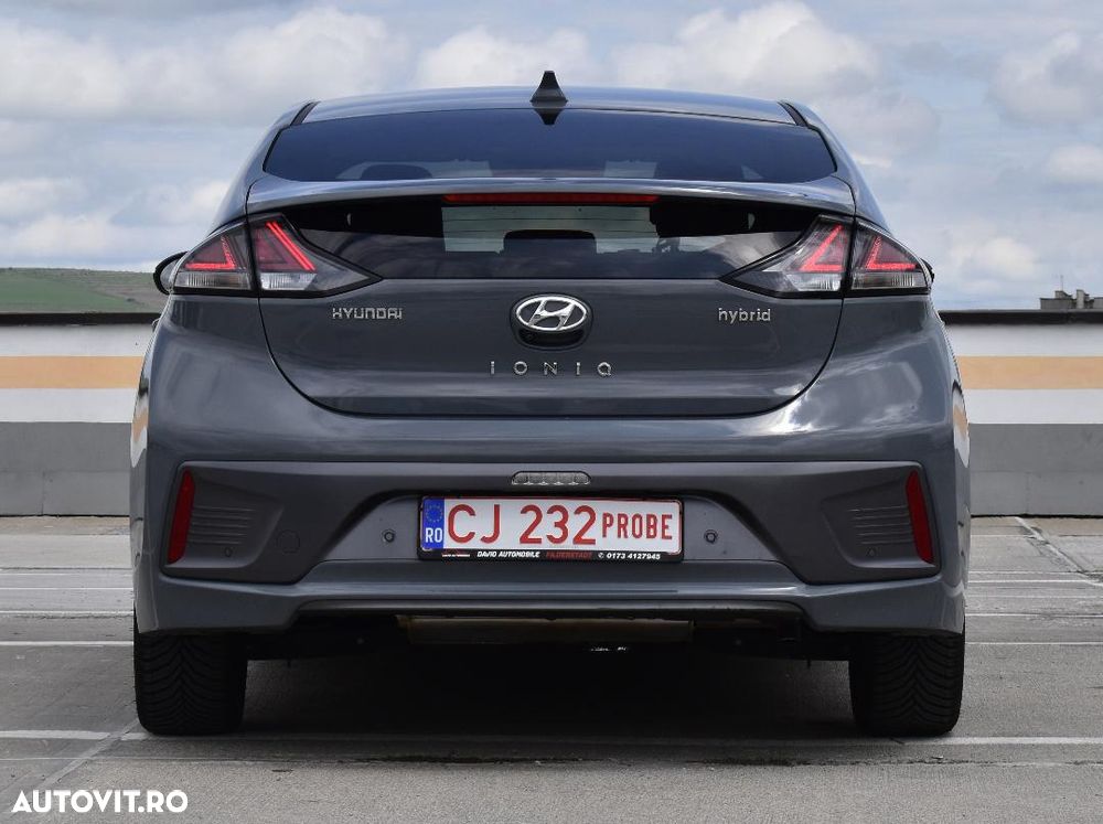 Hyundai IONIQ - 4