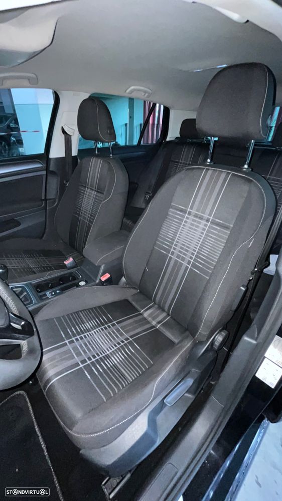 VW Golf 1.6 TDI BlueMotion Lounge - 10