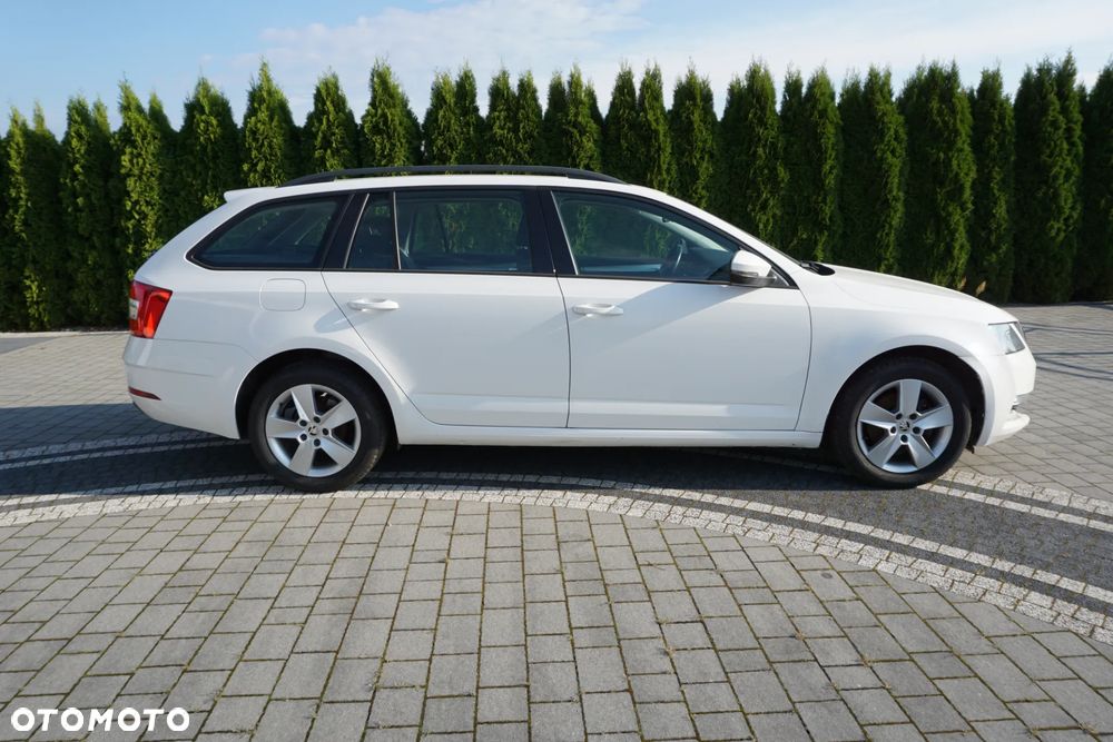 Skoda Octavia 1.4 TSI Ambition - 8