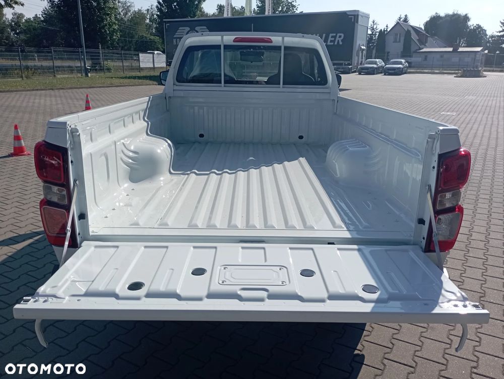 Isuzu D-Max 2.2 SC L 4WD - 9