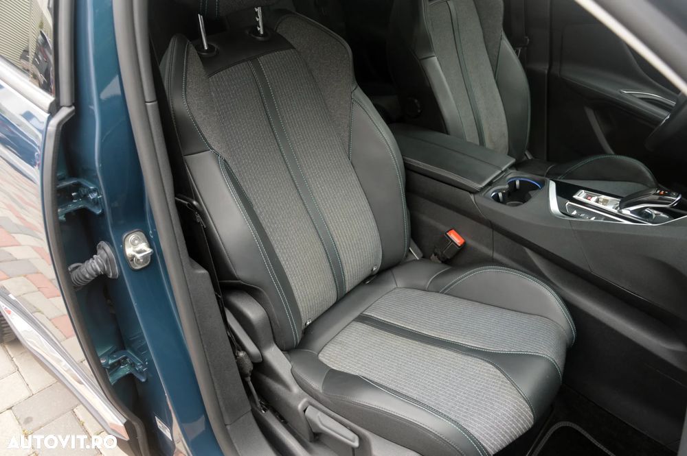 Peugeot 3008 225 e-EAT8 Allure - 30
