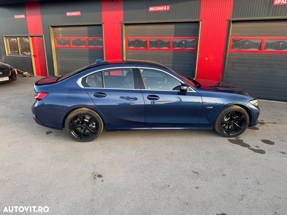 BMW Seria 3 330e Aut. Sport Line - 3
