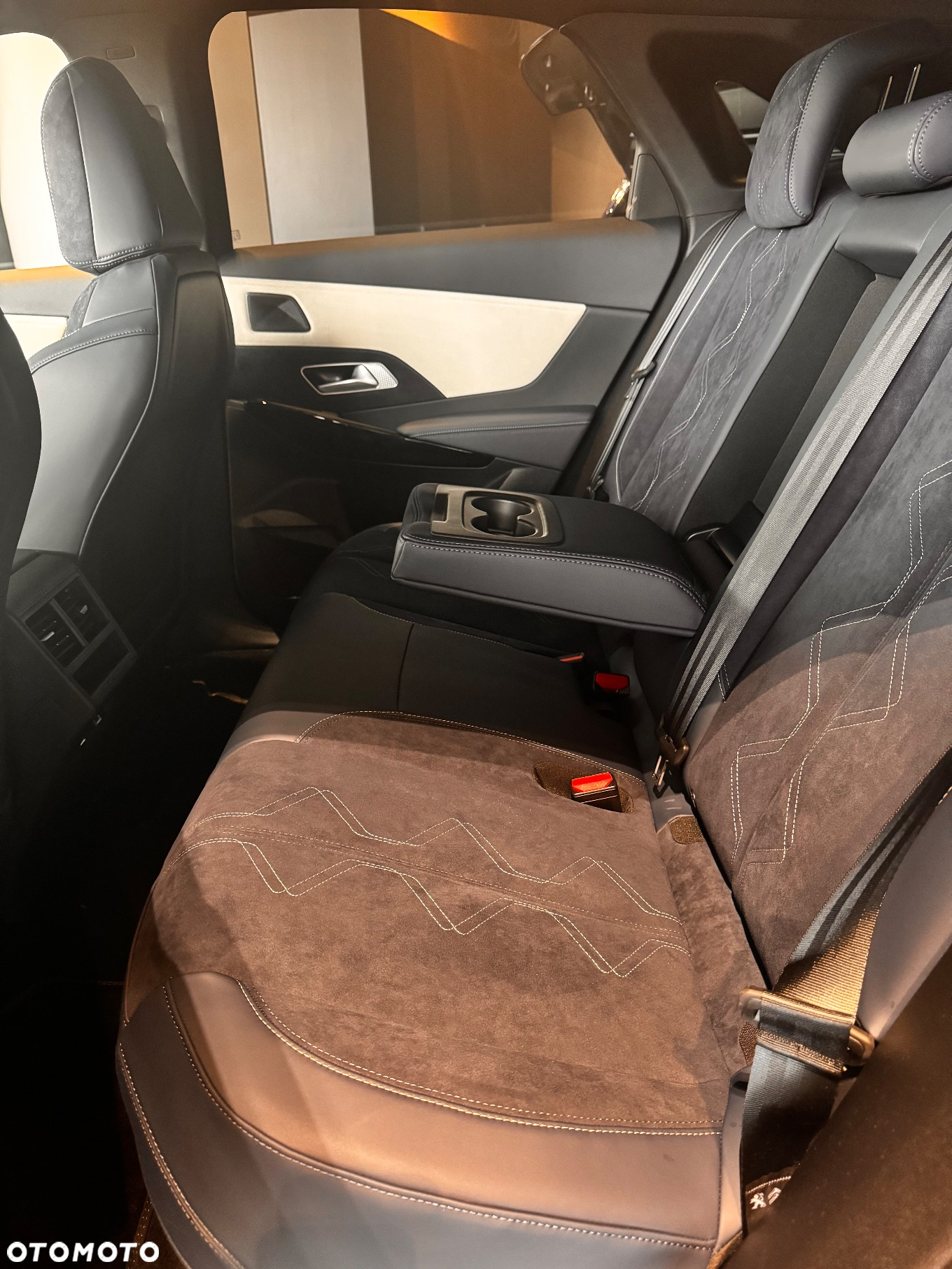 DS Automobiles DS 7 Crossback 1.5 BlueHDi Jules Verne - 8