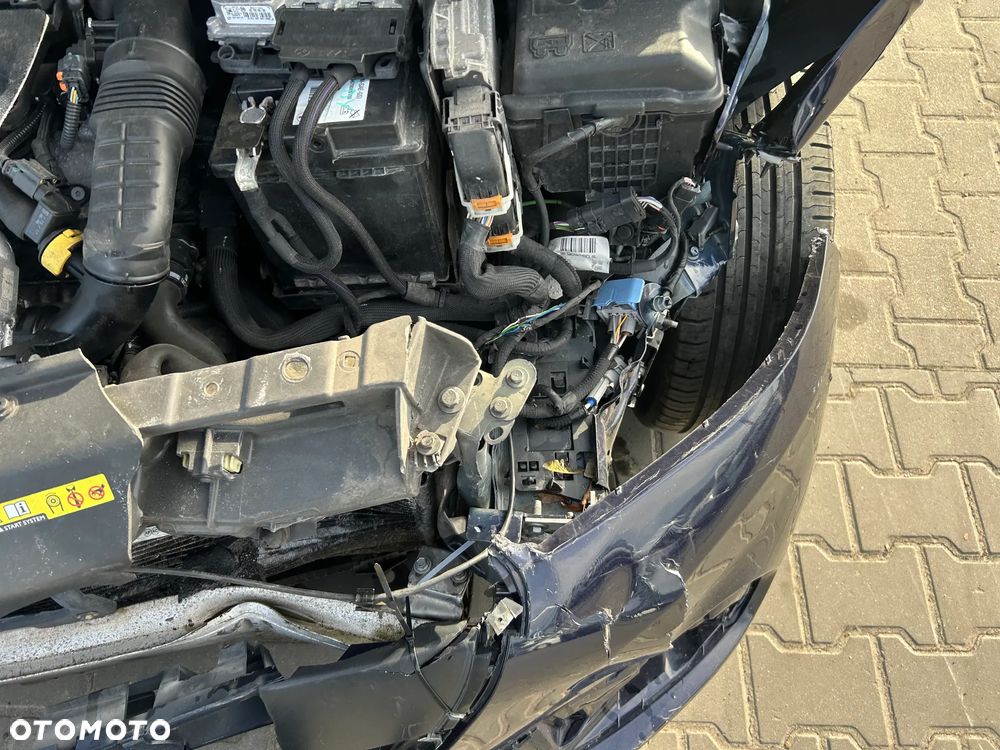 Peugeot 208 - 20