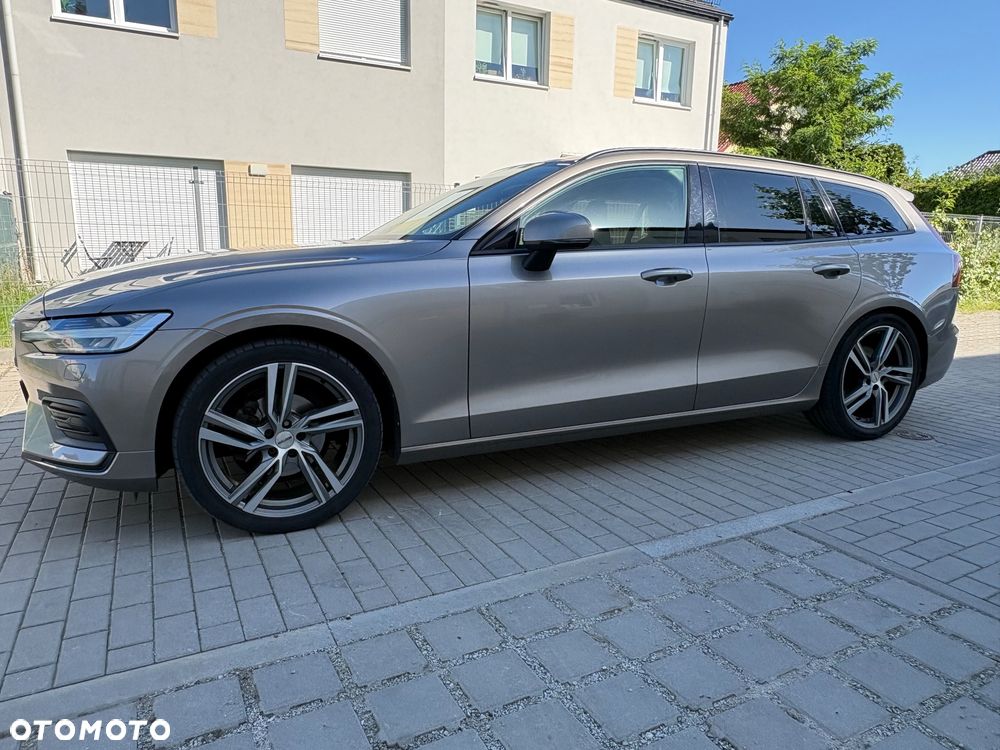 Volvo V60 D4 AWD Momentum Pro - 2