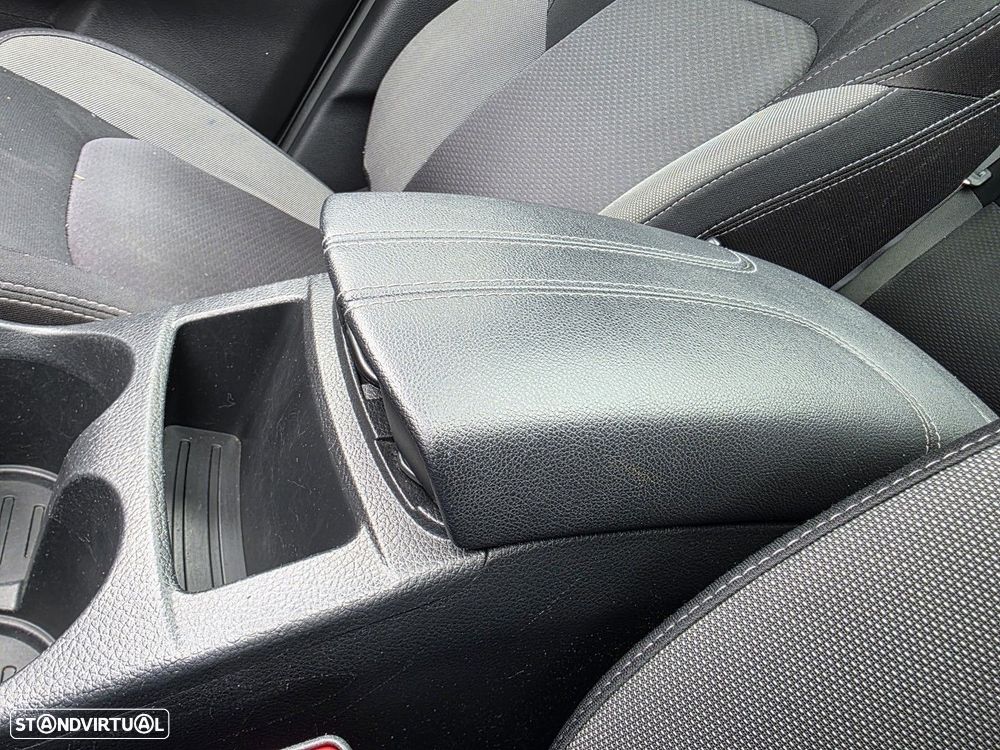 Nissan Qashqai 1.5 dCi N-Connecta J18 - 16