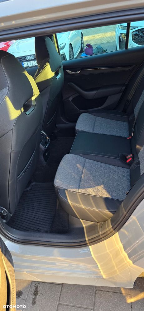 Skoda Octavia 2.0 TDI Sportline DSG - 11