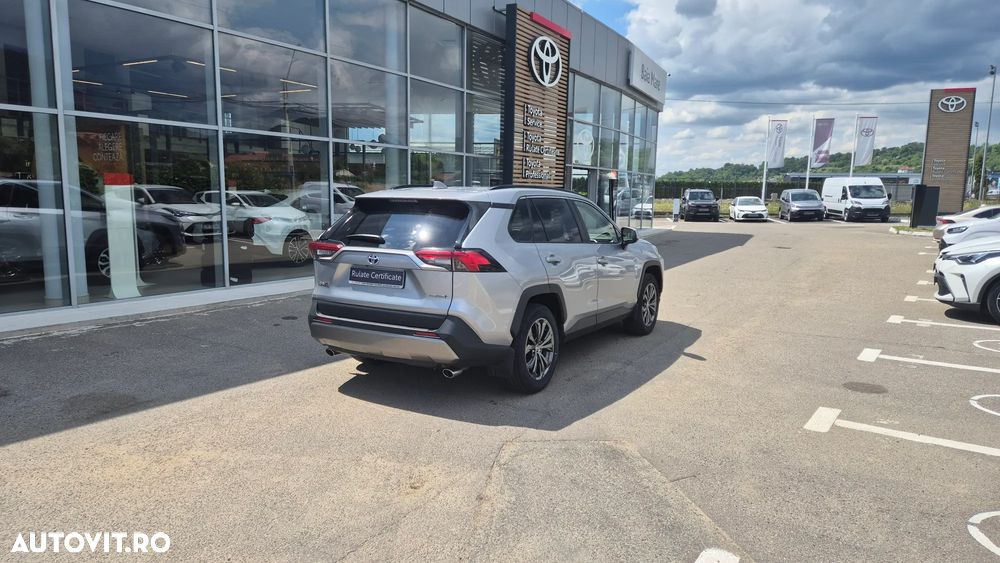 Toyota RAV4 2.5 VVT-iE 4x4 Luxury - 3