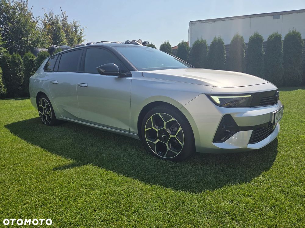 Opel Astra 1.2 Turbo Automatik GS - 4