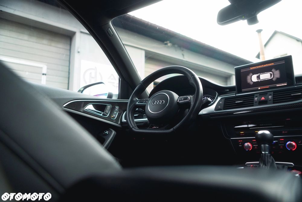 Audi RS6 Avant - 8
