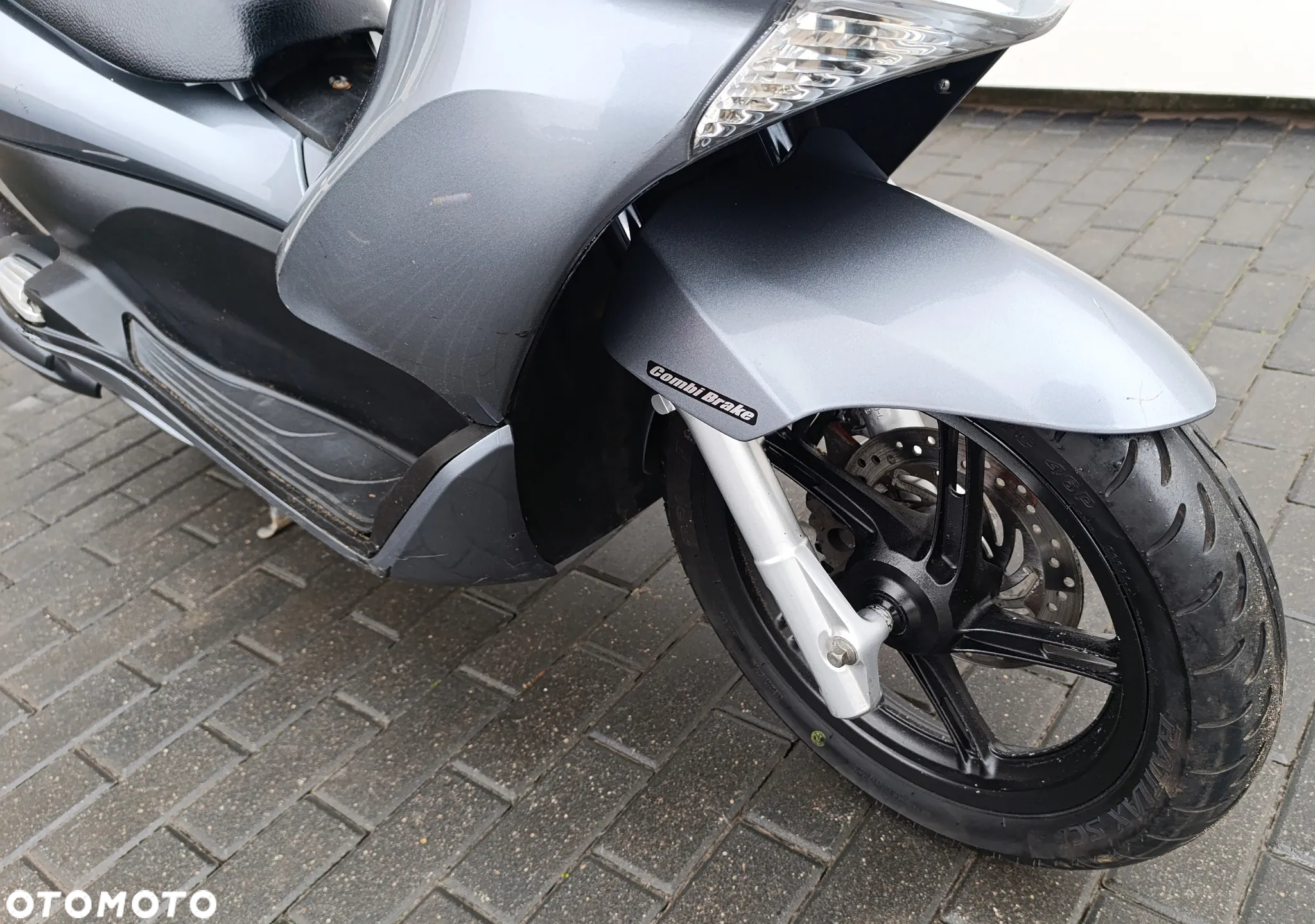 Honda PCX - 23