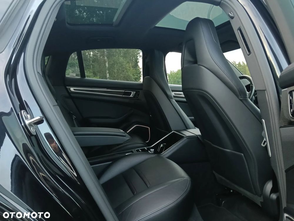 Porsche Panamera - 23