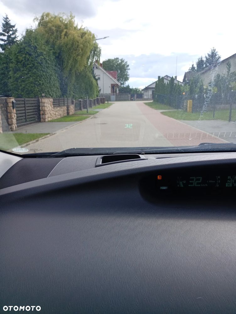 Toyota Prius - 38