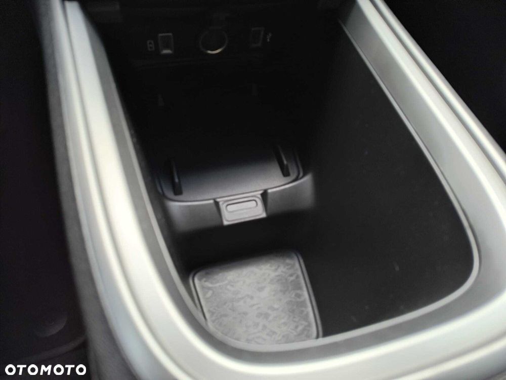 Jeep Avenger 54kWh Altitude - 28