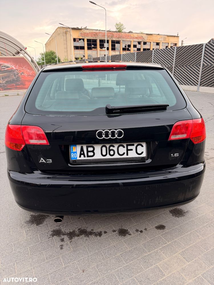 Audi A3 1.6 Ambiente - 6