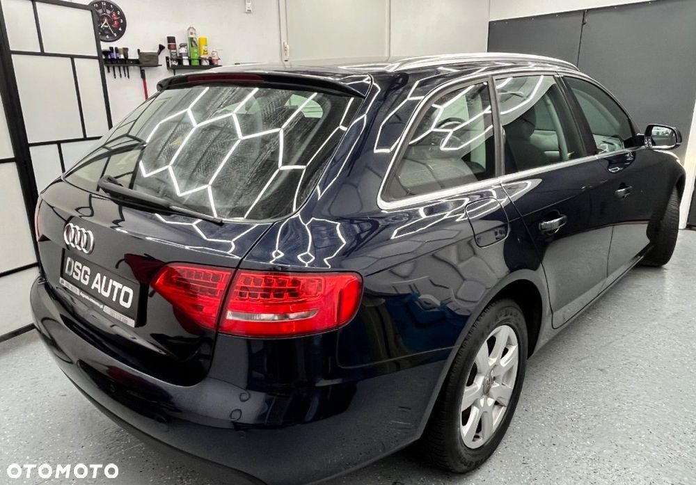 Audi A4 Avant - 8
