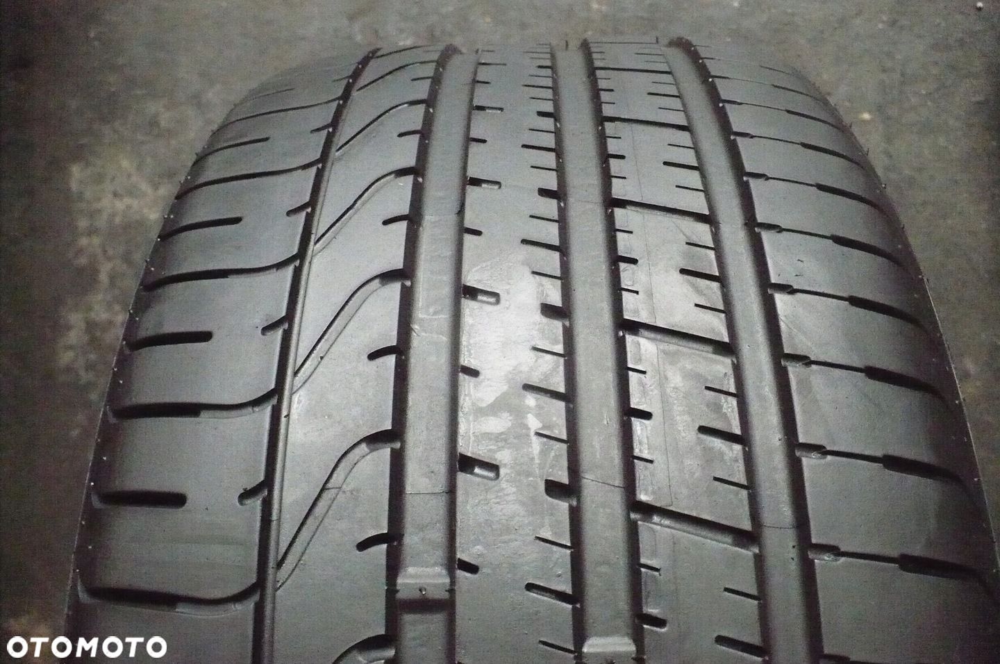 PIRELLI P Zero 255/40R19 5,7mm 2022 - 1