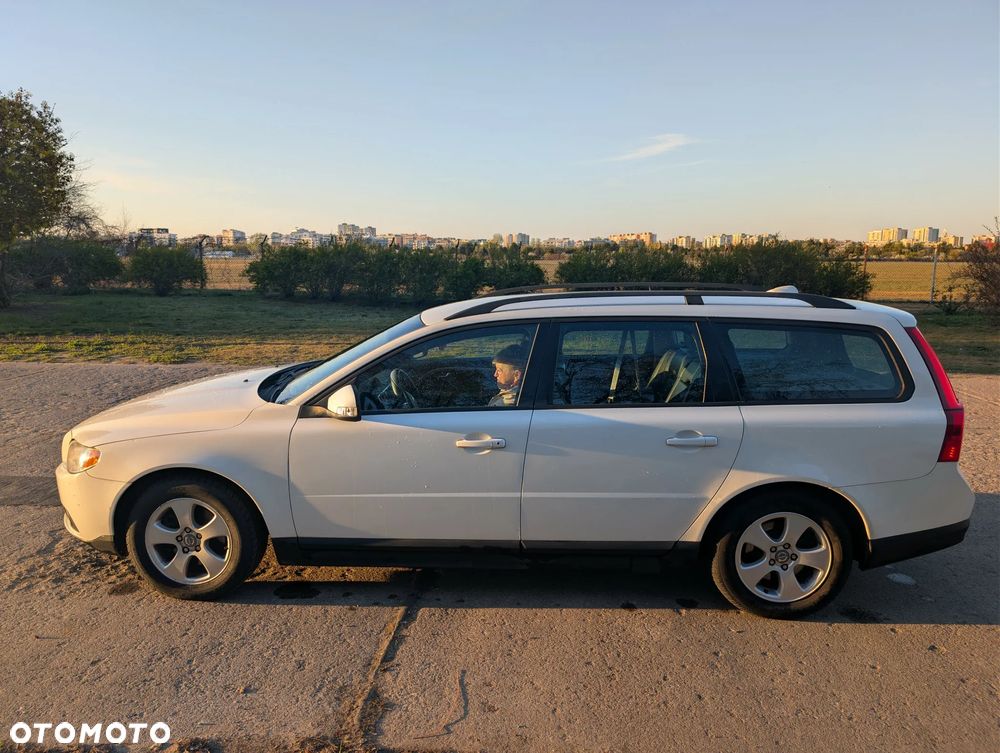 Volvo V70 2.0D Summum - 4