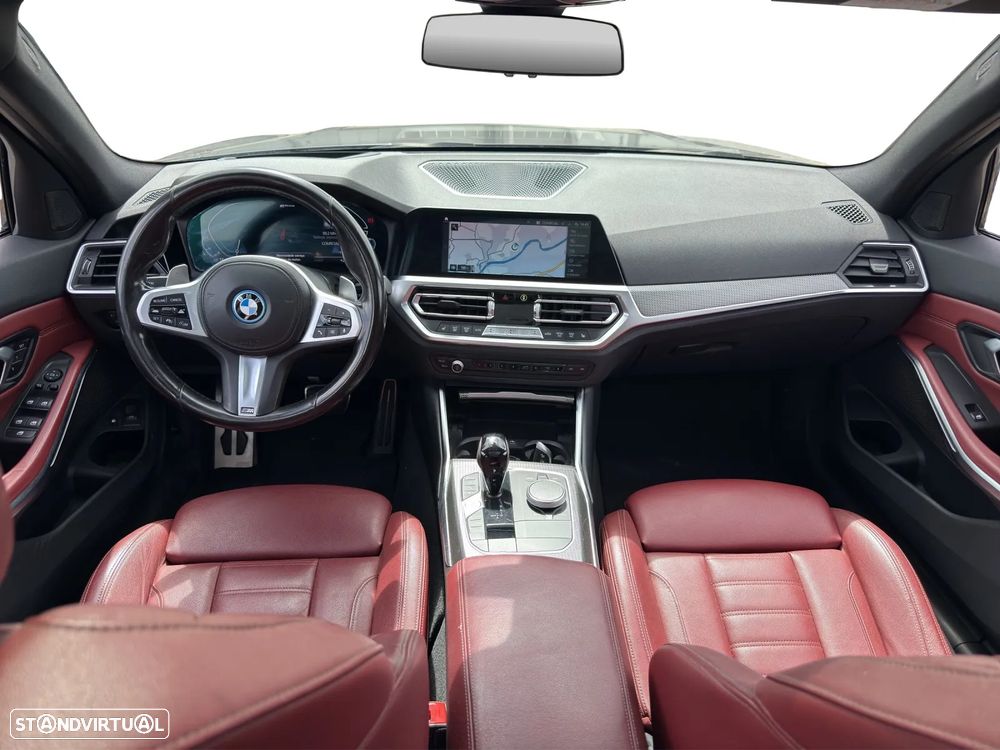 BMW 330 e Aut. M Sport - 9