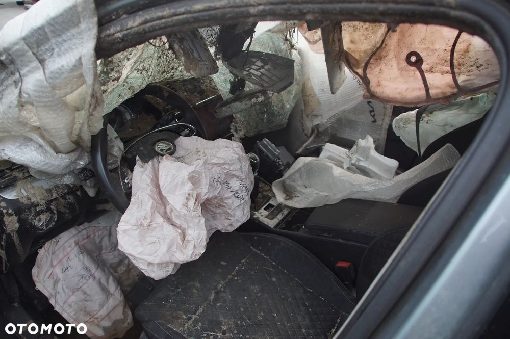 Auto na części - Skoda Superb III Lift 1.5 TSI 150 KM DPCA UEU LF7M 2021R Silnik Skrzynia Drzwi Szyba Lampa Klamka Deska Kokpit Sterownik Moduł Licznik Wyświetlacz Kierownica - 11