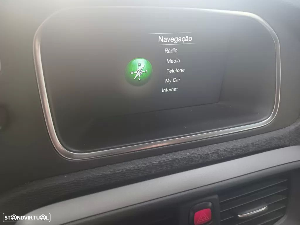 Volvo V40 Cross Country 2.0 D2 Kinetic - 17