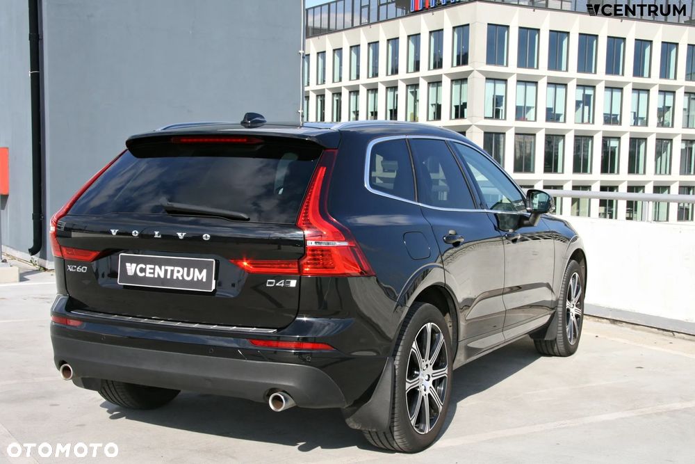 Volvo XC 60 D4 AWD Momentum - 6