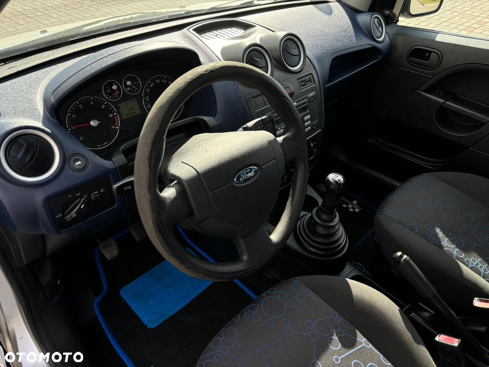 Ford Fiesta - 21