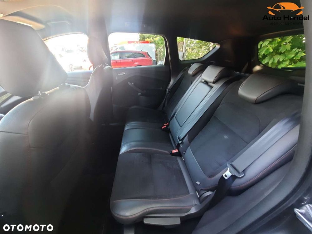 Ford Kuga 1.5 EcoBoost 2x4 ST-Line - 34